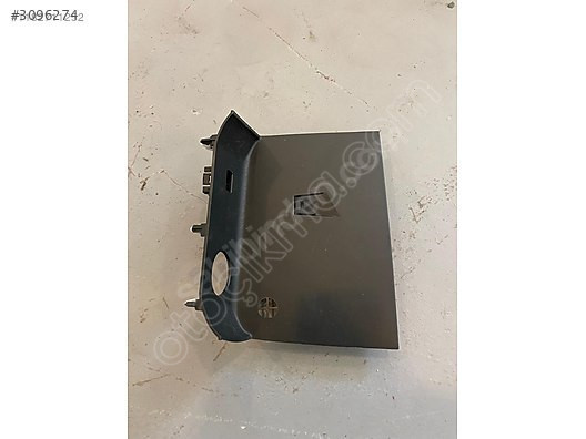 PEUGEOT 3008 GÖSTERGE PANEL BRAKETİ 110308A0 ORJİNAL ÇIKMA