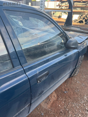 Hyundai accent sağ ön kapı