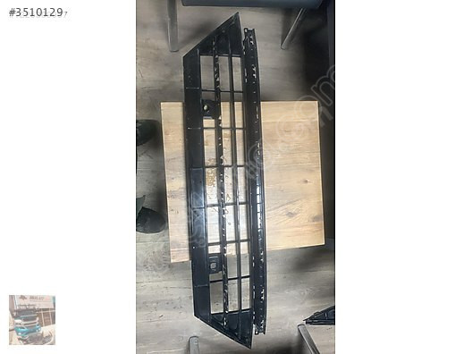 5NA853677 Vw tiguan 16-20 ön tampon orta ızgara