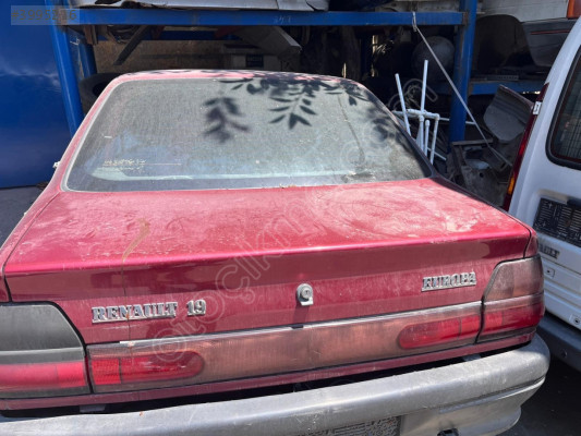 RENAULT 19 ARKA BAKAJ KAPAĞI