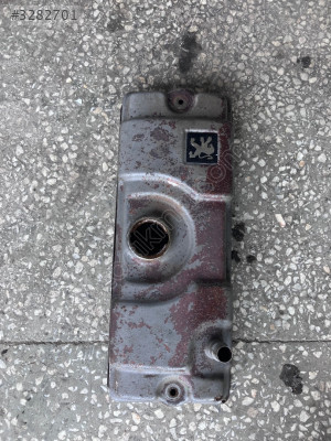 Peugeot 106 1.4 Külbütör kapağı