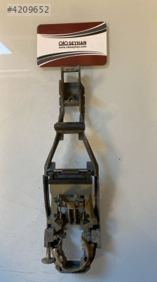 3B0837885 passat b5 kapı kolu braketi mekanizması