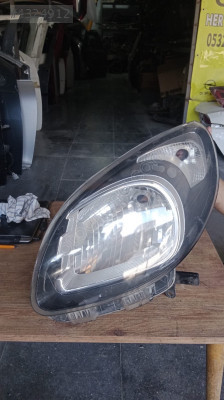 Renault Kango3 siyah zemin sol ön far orijinal