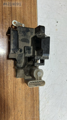 FİAT ALBEA SAĞ ÖN KAPI KİLİDİ ORJ ÇIKMA