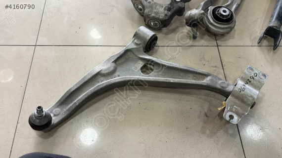 MERCEDES GLB W247 CLA W118 W177 SOL ÖN ALT TABLA 2473330300
