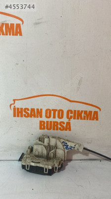 Volvo s60 sağ arka kapı kilidi