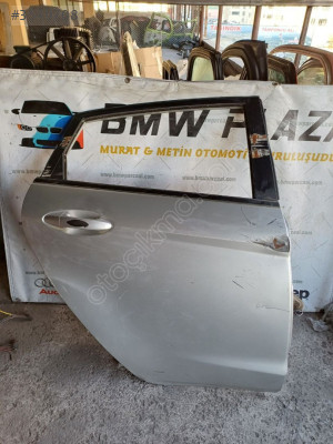 FORD FİESTA SAĞ ARKA KAPI 2011-2012