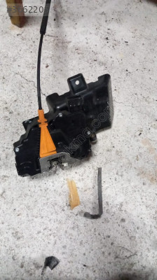 OPEL CORSA D-E SAG ÖN KAPI KİLİDİ.OTO ERKAN ÜNYE
