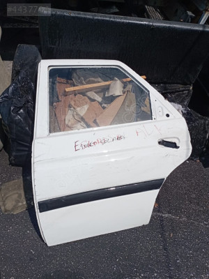 FORD ESCORT SOL ARKA KAPI KONUK OTO