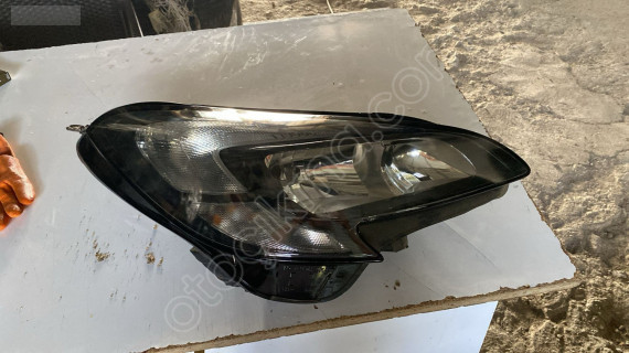 Opel corsa E model 2015 sag far