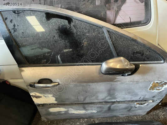 Peugeot 407 çıkma orijinal sağ ön kapı