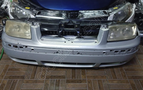 VOLKSWAGEN BORA ORJİNAL ÇIKMA ÖN TAMPON FAR