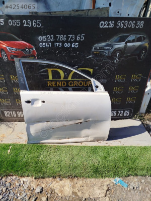 KİA RİO SAĞ ÖN KAPI ORİJİNAL ÇIKMA 2015-2019