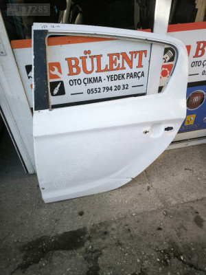 Hyundai İ20 sol arka kapı