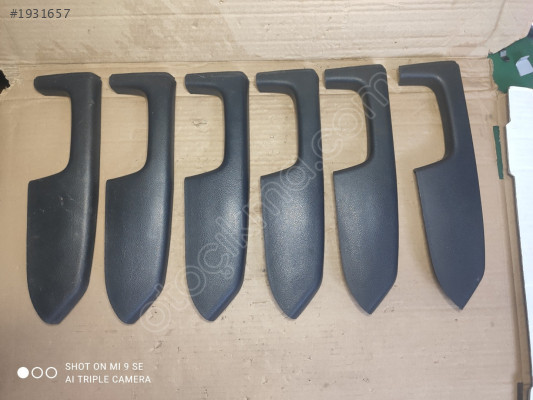 Skoda Fabia sol ön kapı tutamak plastiği 6Y0867435 6Y0 867 435
