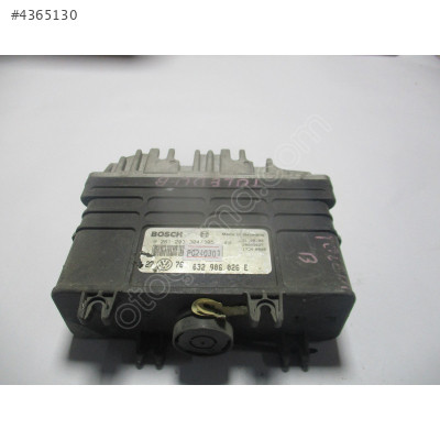 Volkswagen Golf 1.8 Motor Beyni 0261203304 032906026E