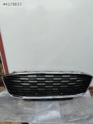Ford Puma Mk2 çıkma orjınal ön panjur