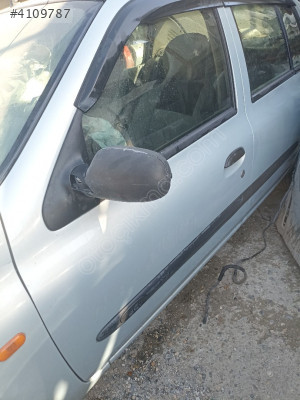 Renault Clio 1-2 Sol Ön Kapı Dolu
