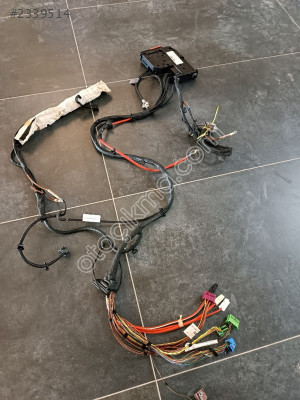 MERCEDES E W212 W218 MOTOR ELEKTRİK TESİSATI 2125842381 SO