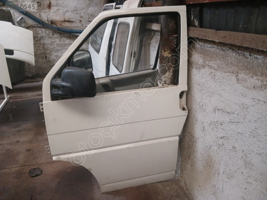 TRANSPORTER T4 SOL ÖN KAPI ÇIKMA