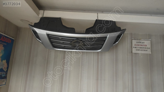 Nissan Navara ön panjur