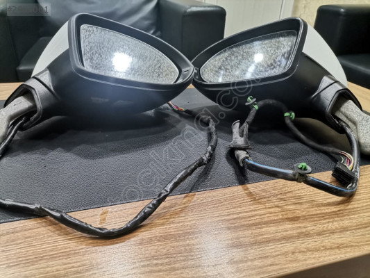 VW PASSAT B8 ORJİNAL ÇIKMA ELEKTRİKLİ KATLANIR DIŞ AYNA KOMPLE