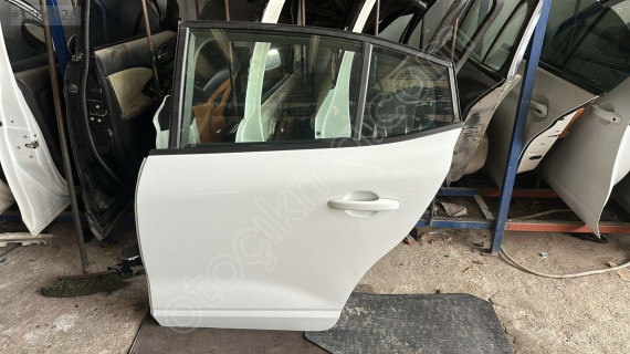 RENAULT TALİANT SOL ARKA KAPI DOLU HATASIZ BURSA MG