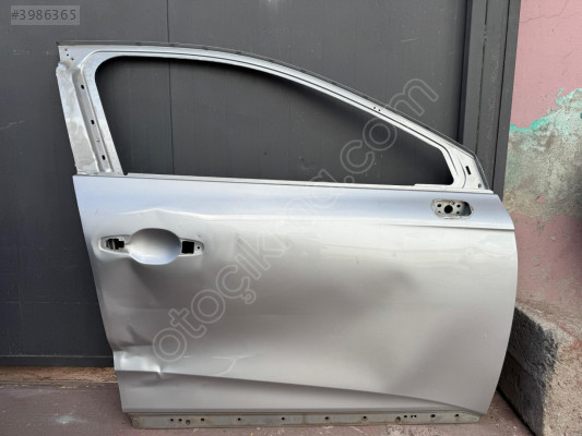 RENAULT CLİO 5 SAĞ ÖN KAPI ÇIKMA ORJİNAL