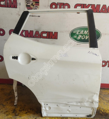 NİSSAN QASHQAİ J11 SAĞ ARKA KAPI BEYAZ