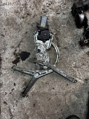 Bmw E36 Sol Ön Cam Krikosu Motorlu