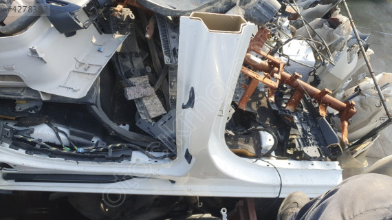 peugeot rifter 2020 kesme sağ orta direk (son fiyat)