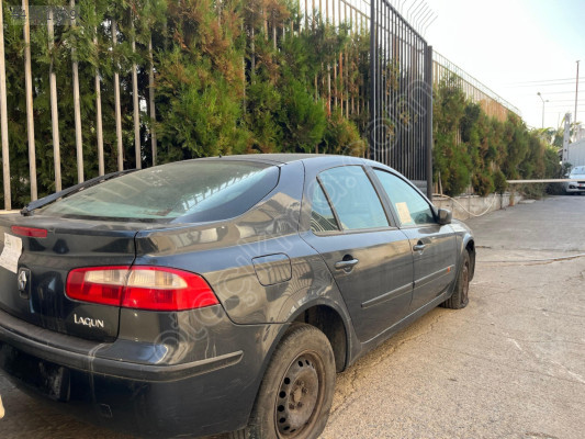 RENAULT LAGUNA 2 SAĞ ARKA KAPI ORJİNAL SÖKME (HATASIZ)