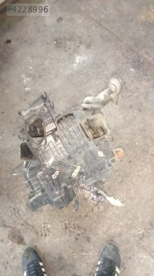 Toyota Carina kalorifer kutusu