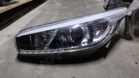 Kia Ceed Modeli İçin Çıkma Sol Far