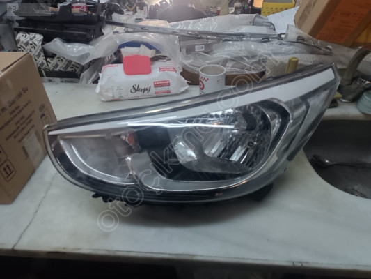 HYUNDAİ İ20 SOL FAR ÇIKMA ORJİNAL YEDEK PARÇA
