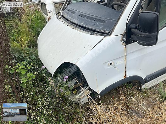 OTO CEMDEN ÇIKMA RENAULT MASTER 2 SOL ÖN ÇAMURLUK