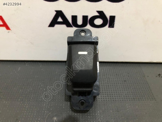 KİA CERATO CAM DÜĞMESİ ORJİNAL 93581A7100