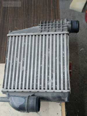 Valla tertemiz Peugeot  3008-5008 intercol radyatörü orjinal