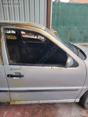 Volkswagen polo orjinal çıkma sağ ön kapı