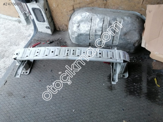 FORD COURİER ÖN TAMPON DEMİRİ ORJİNAL ÇIKMA