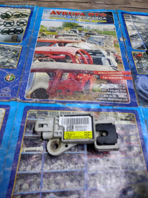 13102030 Vectra C airbag darbe sensörü çıkma orijinal