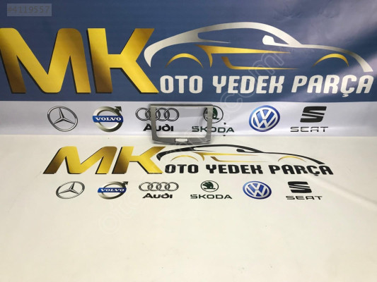 VOLKSWAGEN PASSAT B7 TEYP ÇERÇEVESİ