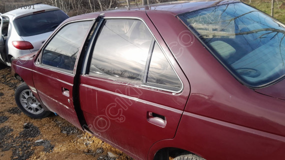 Peugeot 405 sol kapılar