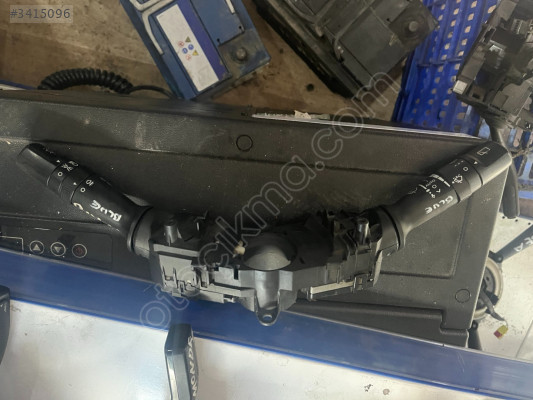 HYUNDAİ ACCENT BLUE SİLGİ SİNYAL KOLU GÜÇMANLAR