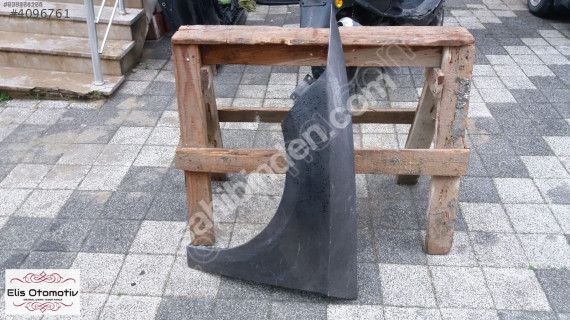 SEAT LEON SOL ÖN ÇAMURLUK 2013-2020