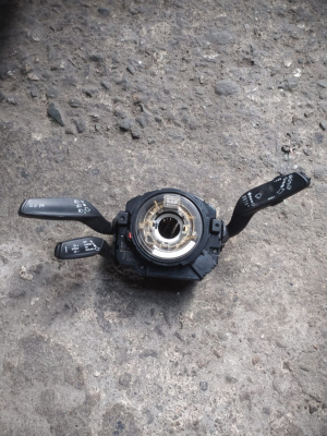 AUDİ A4 A5 SİNYAL SİLECEK KOLU AÇI ZEMBEREK 6R0953568Q