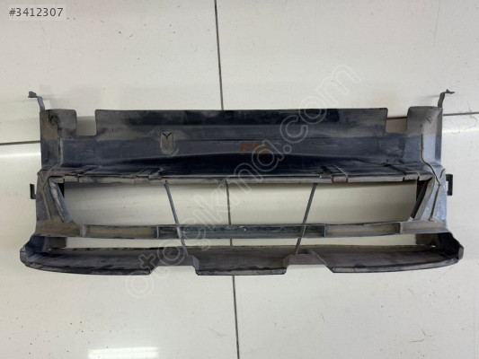 BMW 3 SERİSİ F30 ÖN ALT MASKE (51 74 7 401 233)