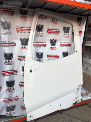 RENAULT T KABİN SOL KAPI ÇIKMA ORJİNAL TERTEMİZ YEDEK PARÇA