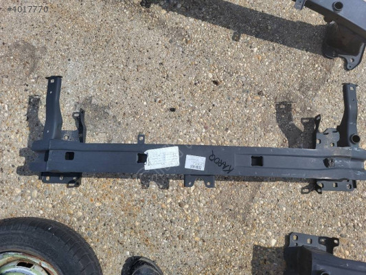 SKODA KAROQ ÖN TAMPON DEMİRİ 57A807109