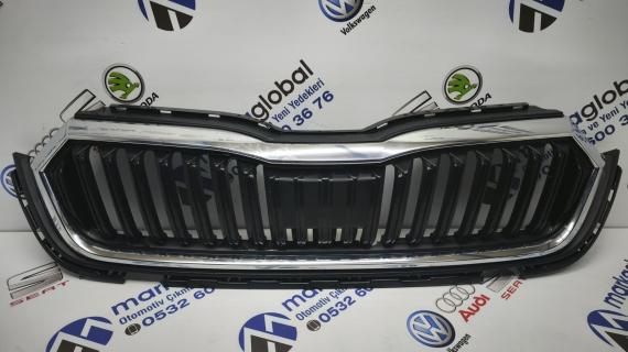 SKODA OCTAVİA 2021-2023 ÖN PANJUR RADARLI KROMLU ORİJİNAL ÇIKMA